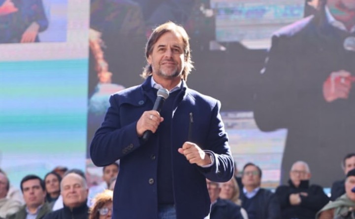 Lacalle Pou reapareció en un acto público y dio un discurso por los 190 años del Partido Nacional en Montevideo