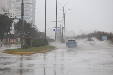 El gobierno decreta Alerta Roja para Maldonado por un ciclón extratropical con ráfagas de hasta 120 km/h