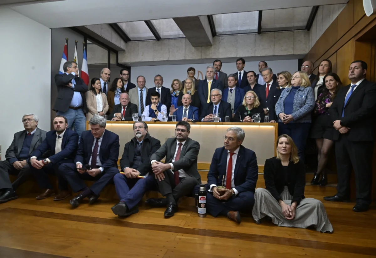 Partido Nacional se baja de reunión con Orsi tras acusaciones al expresidente Lacalle Pou por caso Cardama