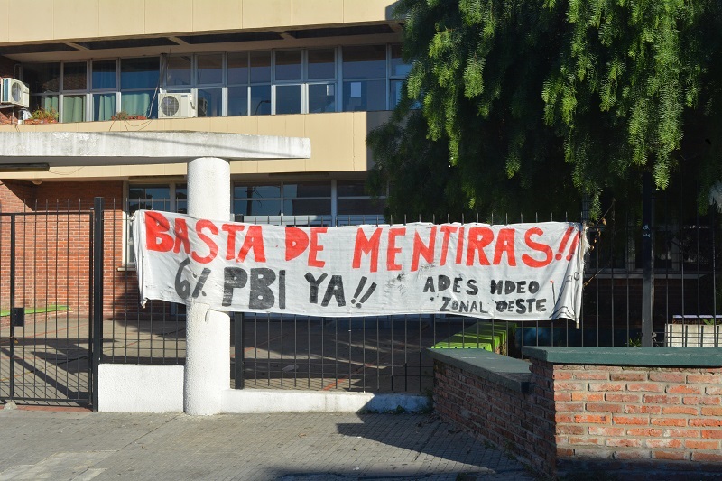 Sindicatos de la educación convocan a paro nacional este martes por mayor presupuesto