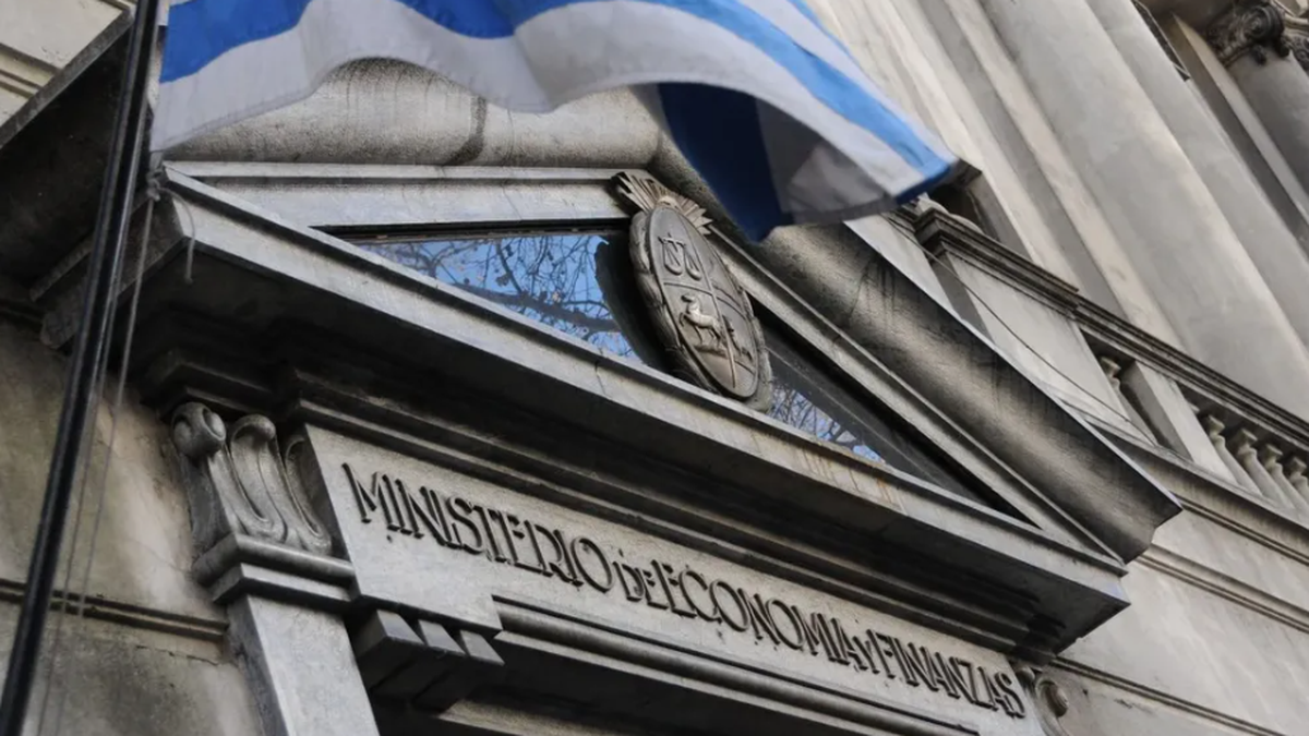 El gobierno uruguayo encomendó a Citigroup, Goldman Sachs e Itaú sondear inversores para una nueva emisión de deuda internacional