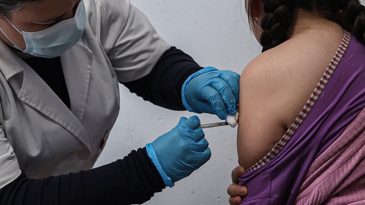 MSP confirma que "quedan cupos" para la vacuna del meningococo tras reabrir la agenda con una demanda de hasta 500 personas por minuto