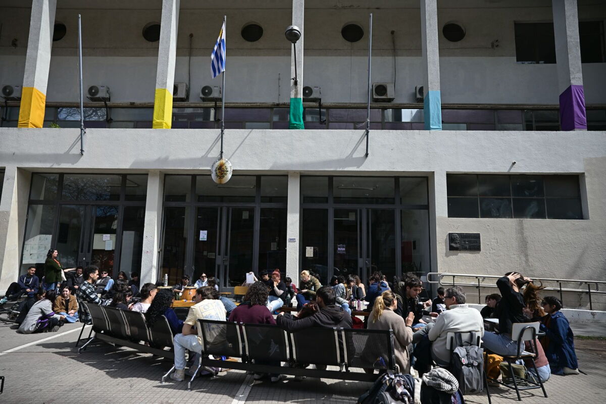 Proyecto plantea que no se impida el acceso de estudiantes a los centros educativos