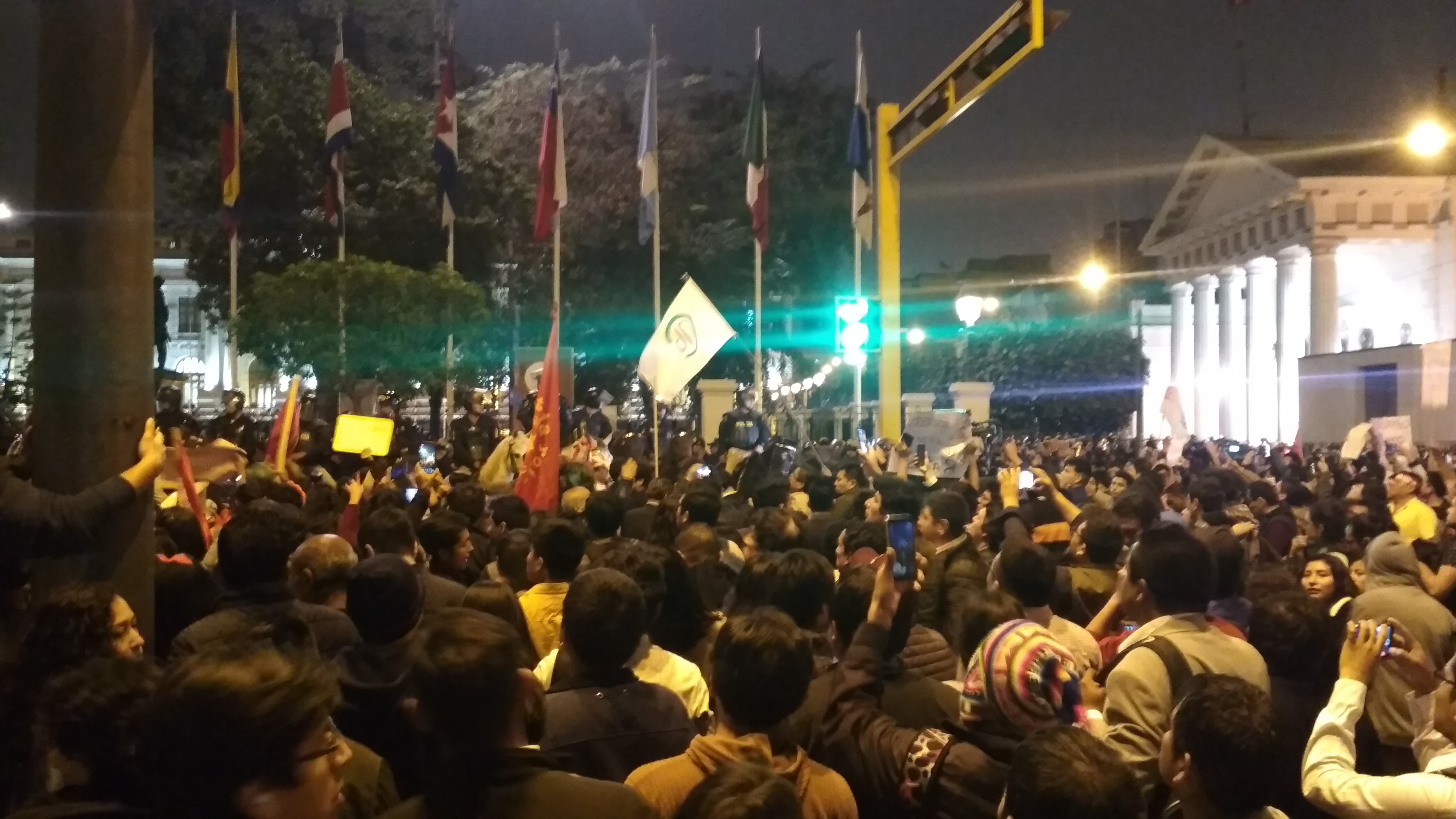 Una columna de El Comercio de Perú analiza los primeros movimientos del nuevo gobierno tras el discurso presidencial y la conformación del gabinete