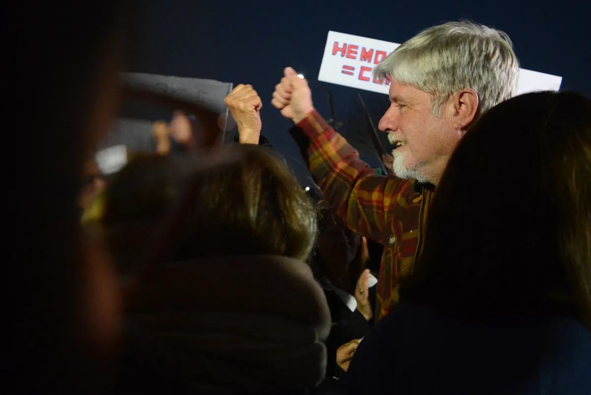 Exdirector del Hemocentro de Maldonado compareció en el Parlamento y negó irregularidades