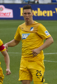 Niklas Süle, campeón de la Champions League, debutó con gol en la novena división alemana