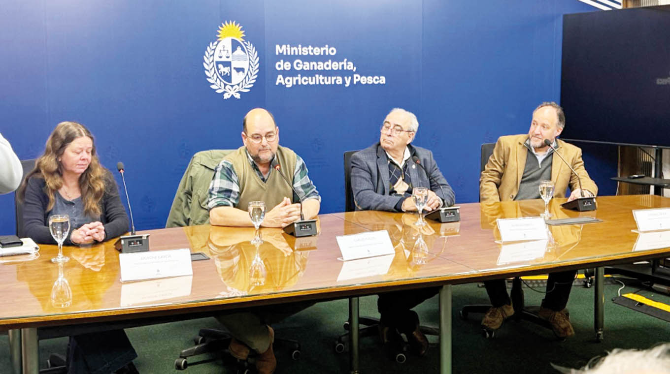 MGAP presenta requisitos para distribucción gratuita de hemovacunas a productores familiares
