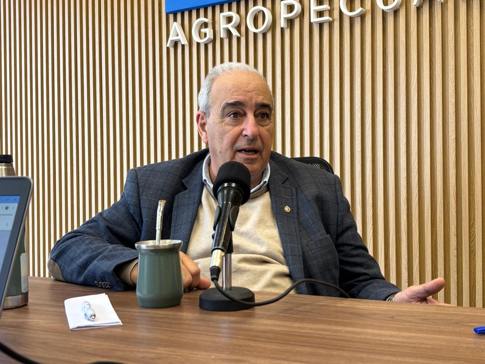 Fratti: "El control de la garrapata es un plan del gobierno y un tema central para el país"
