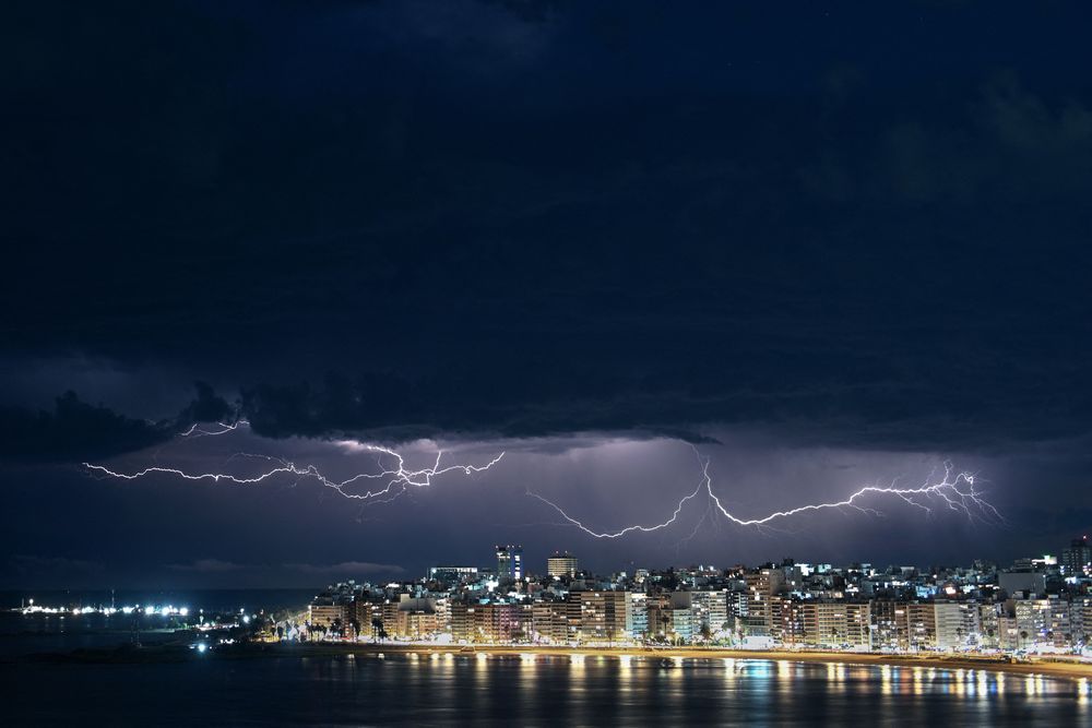 INUMET emitió alerta naranja por tormentas fuertes y severas que alcanzará a Maldonado esta noche y la madrugada del sábado