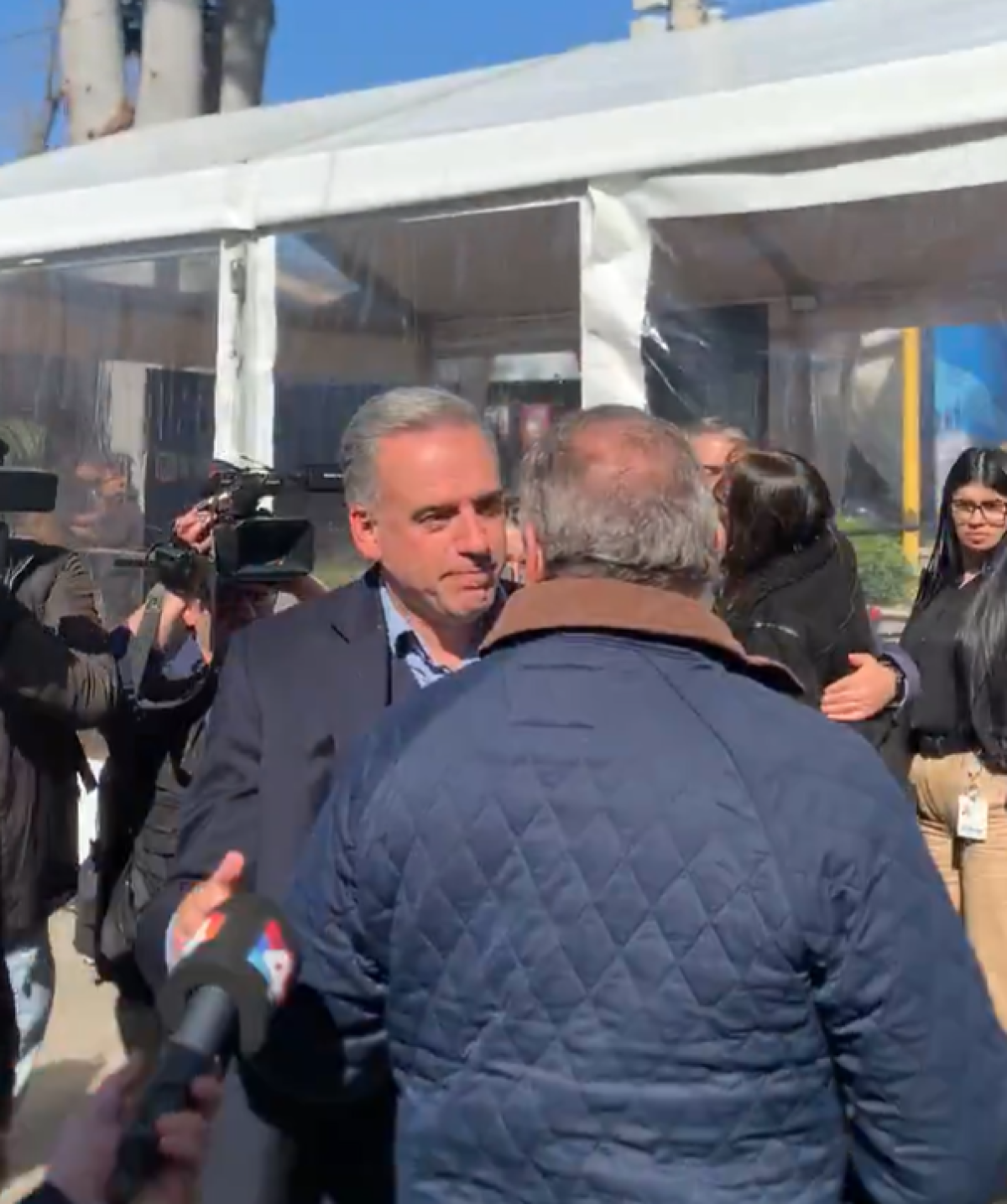 Orsi y Delgado se saludan en la Rural del Prado: "Me imagino que comieron bien"