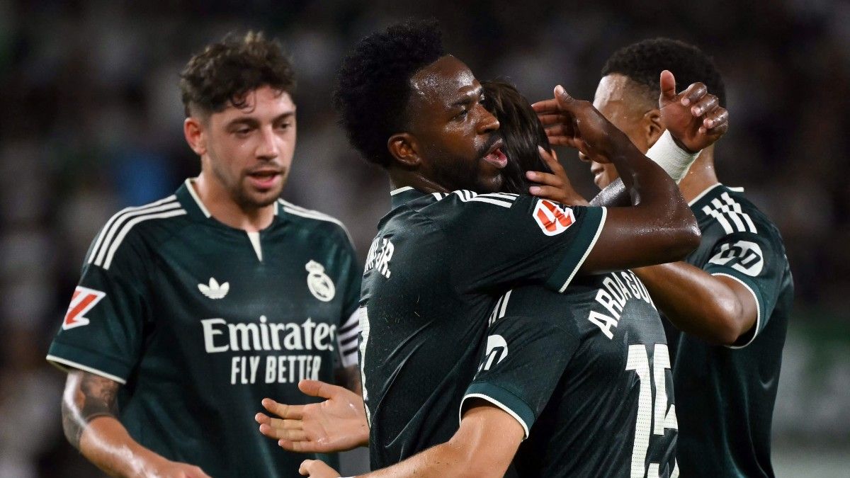 Valverde pidió al plantel del Real Madrid usar la camiseta de apoyo a Ceuta y tres jugadores no mostraron el mensaje