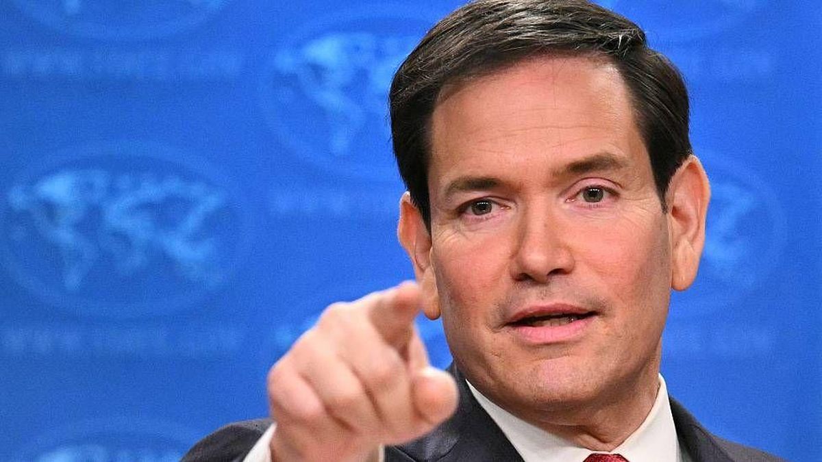 Dirigentes del Frente Amplio califican de "error político" el envío del embajador uruguayo en EEUU a una cumbre sobre "terrorismo de izquierda"