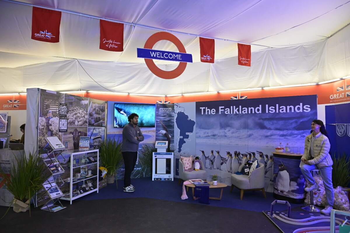 Cancillería pide a legisladores evitar el stand de Malvinas en la Expo Prado y revierte la gestión tras reconocer una "confusión"