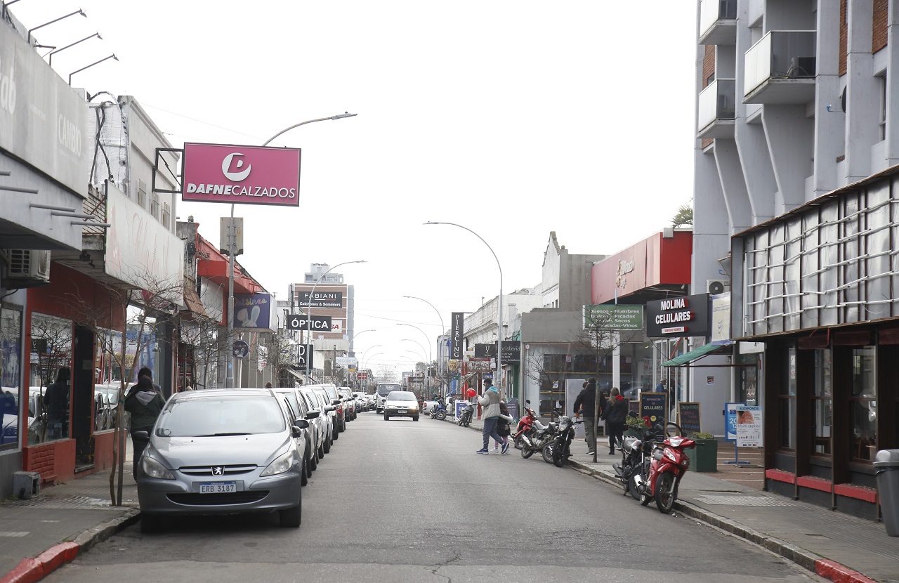 Estacionamiento tarifado en el centro de Maldonado: Abella envió el proyecto a la Junta Departamental