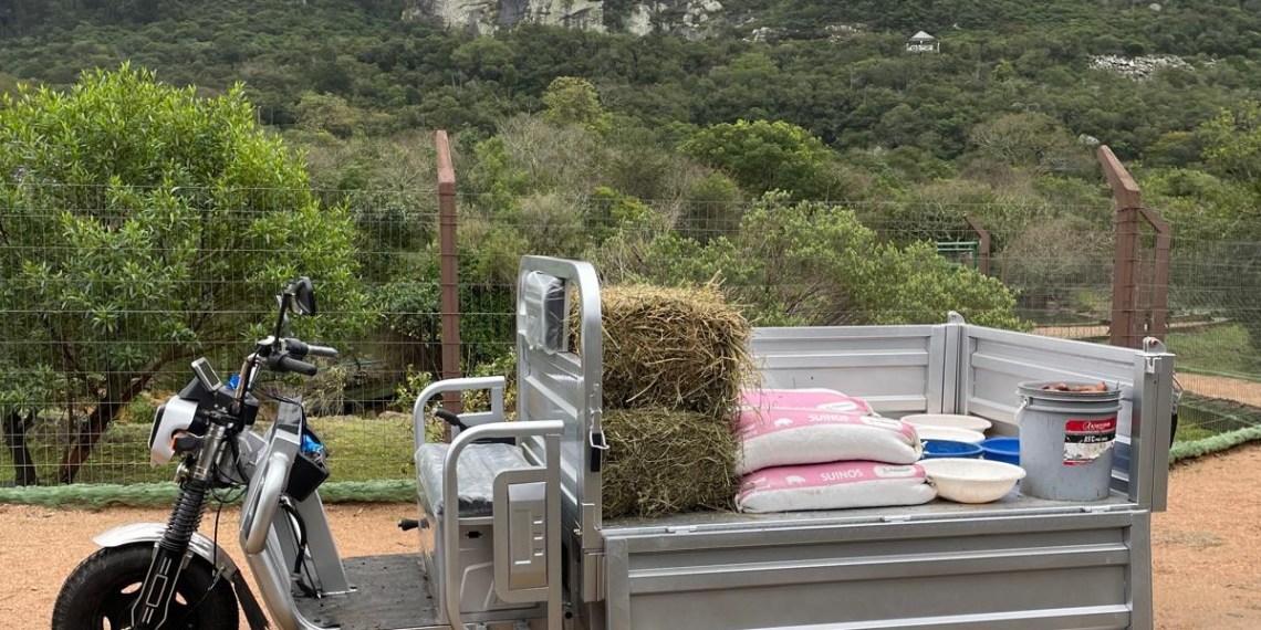La ECFA del Cerro Pan de Azúcar incorporó un triciclo eléctrico para sus tareas diarias