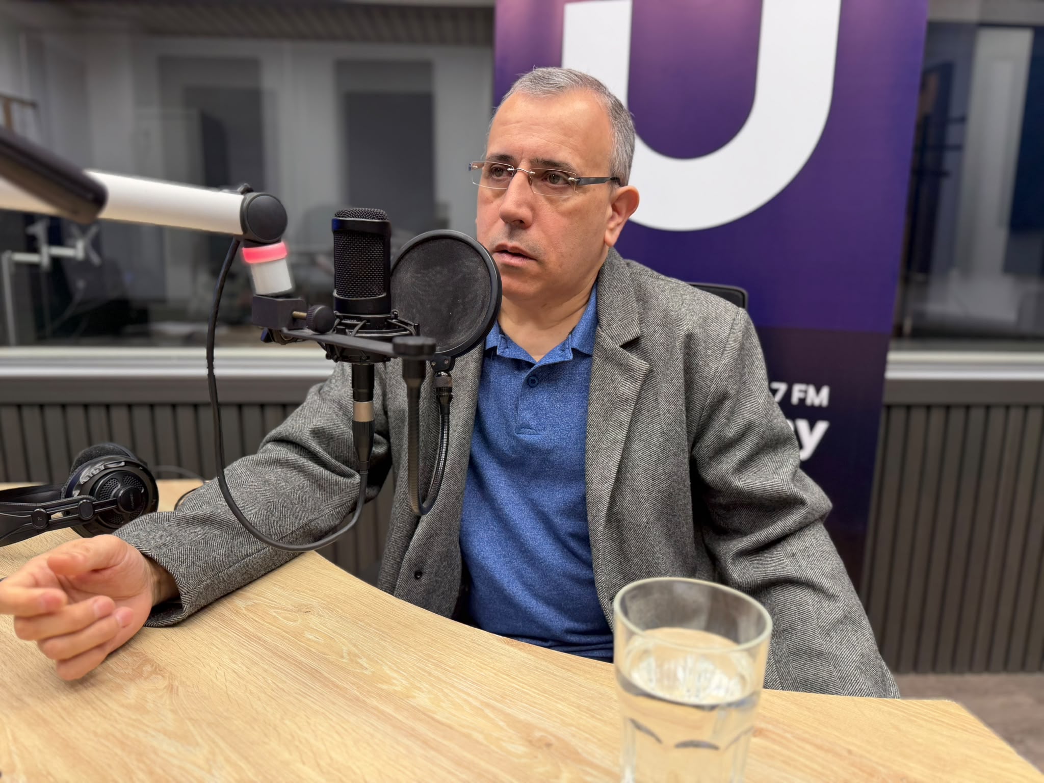 El Parlamento testea una IA entrenada con información propia y abre una consulta para regularla